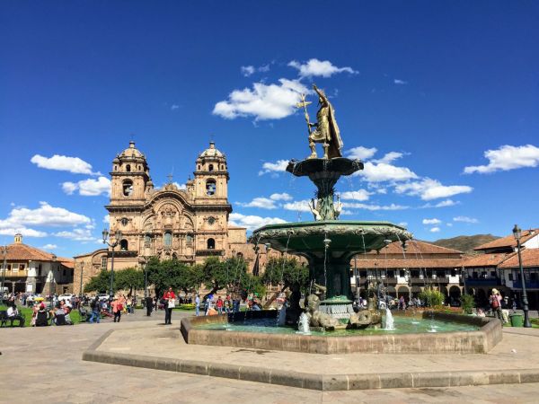 Cusco-Plaza-de-Armas