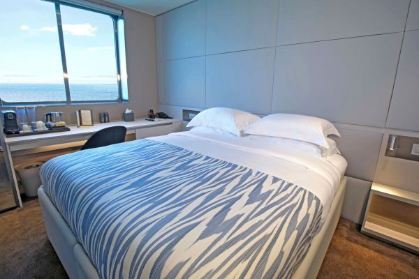 Emerald-Sakara-Ocean-View-Stateroom