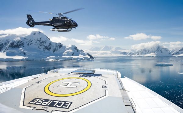 Helicopter_Antarctica