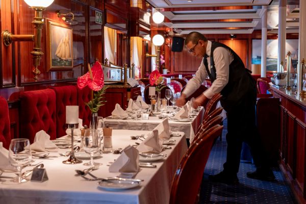 Royal-Clipper-Dining