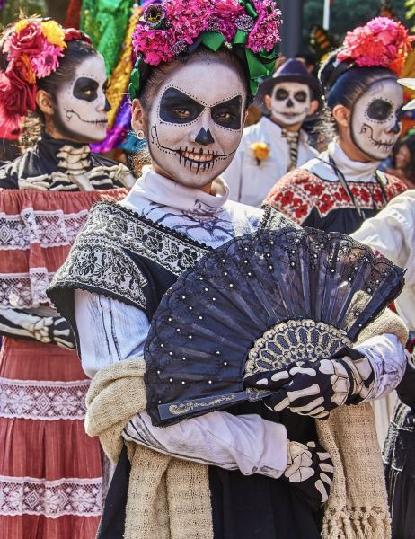 Verkleidungen-Dia-de-los-muertos