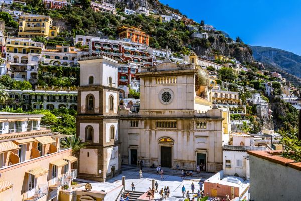 Positano-Kirche-Santa-Maria-Assunta