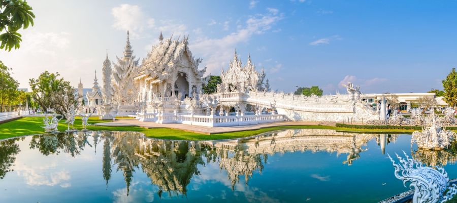 Chiang-Rai-Wat-Rong-Khun